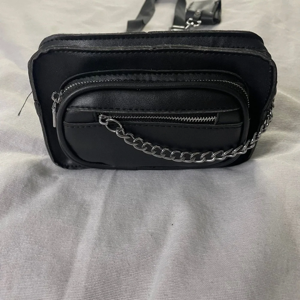 Black Utility Crossbody Bag Chain Strap Mini Pouch Y2K Techwear Festival Grunge